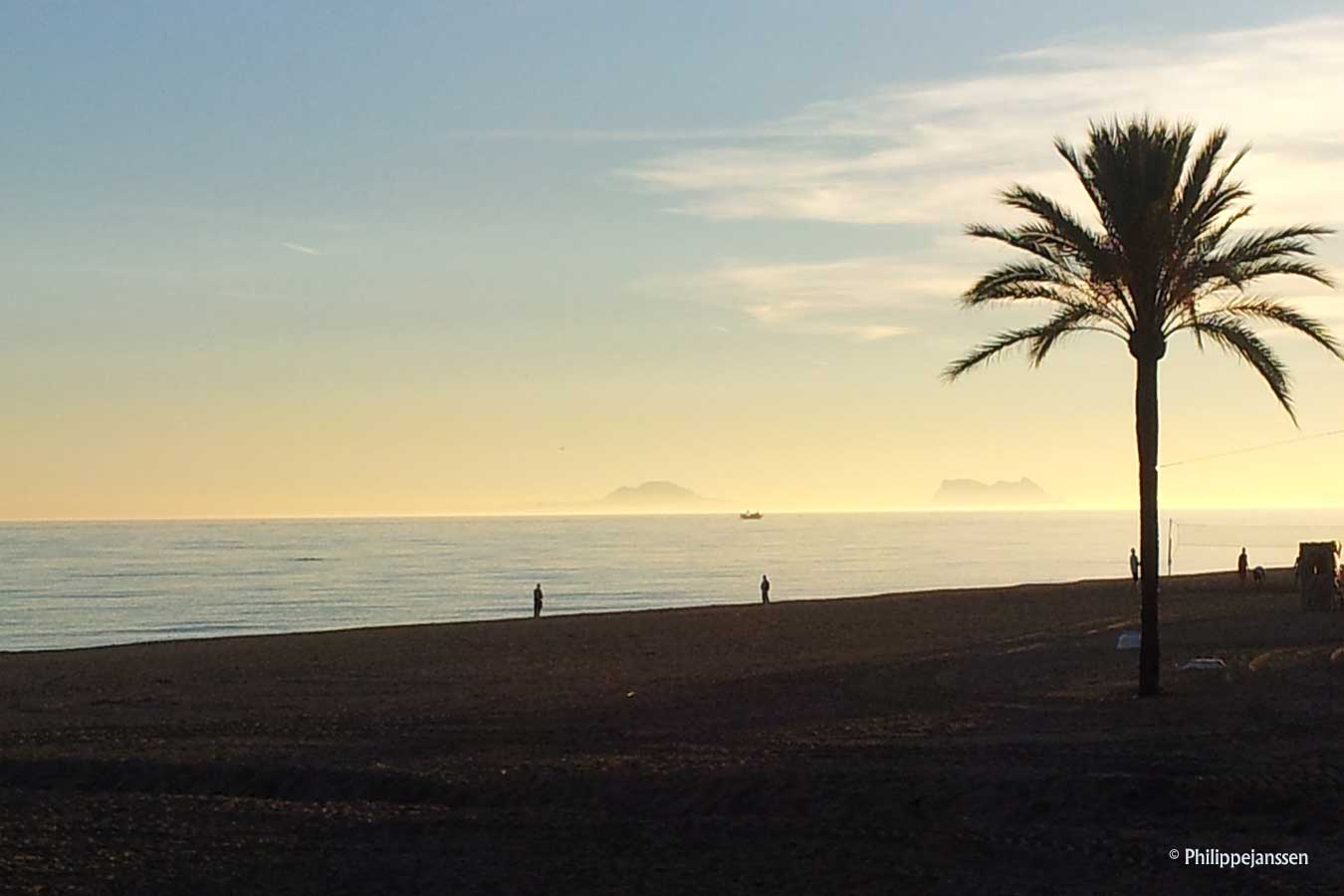 Estepona sunset La Rada Beach